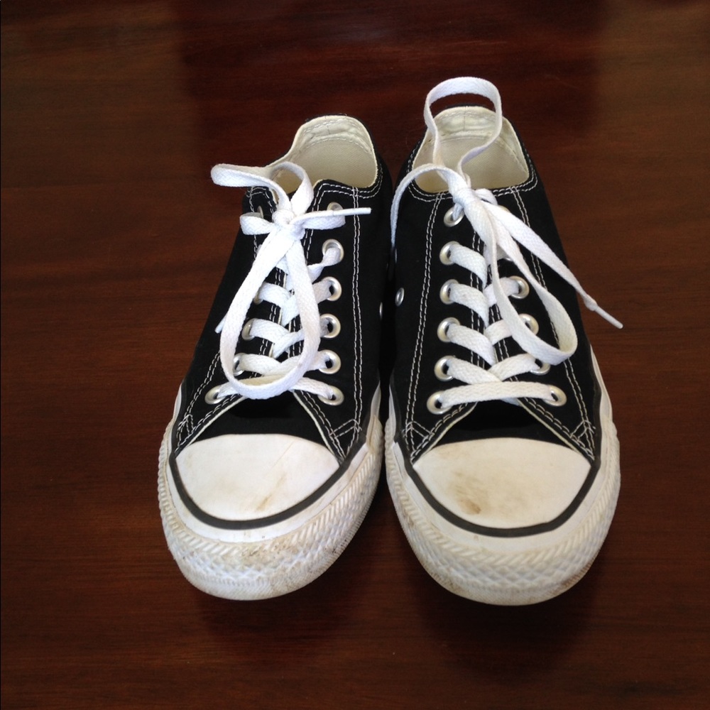 Converse sneakers, black.